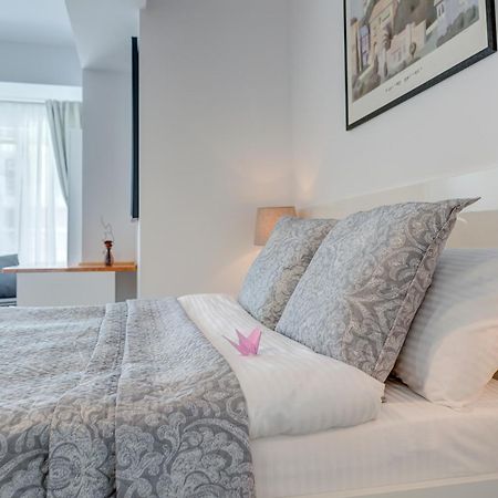 Bucharest Airport Suites & Villas Otopeni Exterior foto