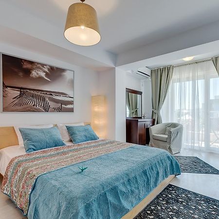 Bucharest Airport Suites & Villas Otopeni Exterior foto