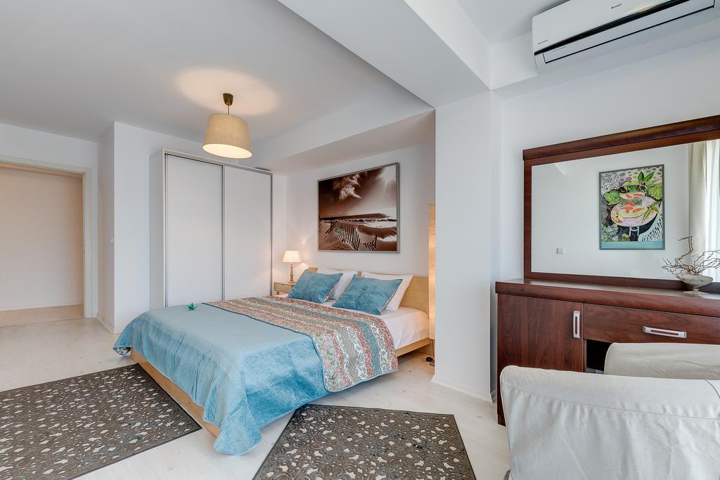 Bucharest Airport Suites & Villas Otopeni Exterior foto