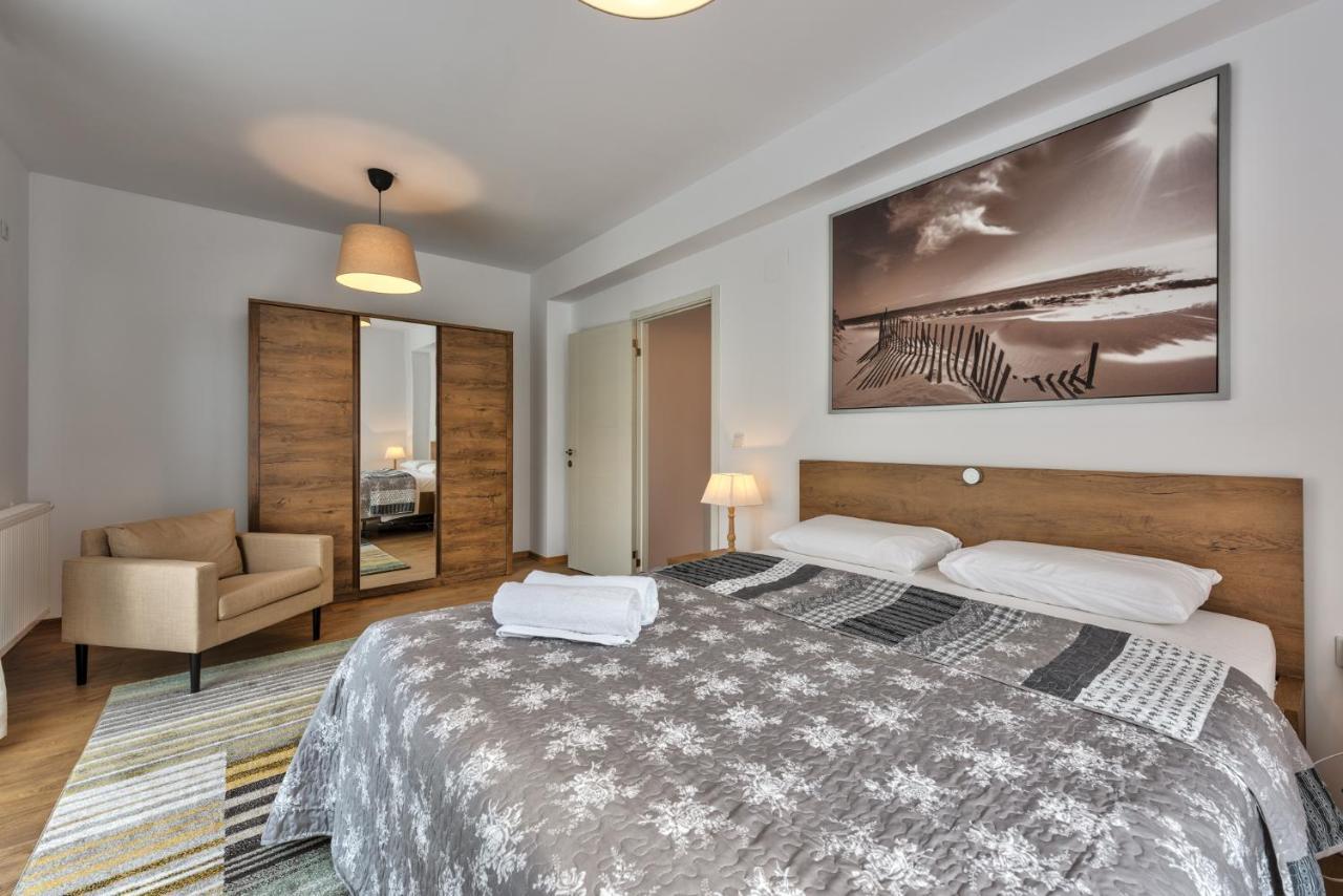 Bucharest Airport Suites & Villas Otopeni Exterior foto
