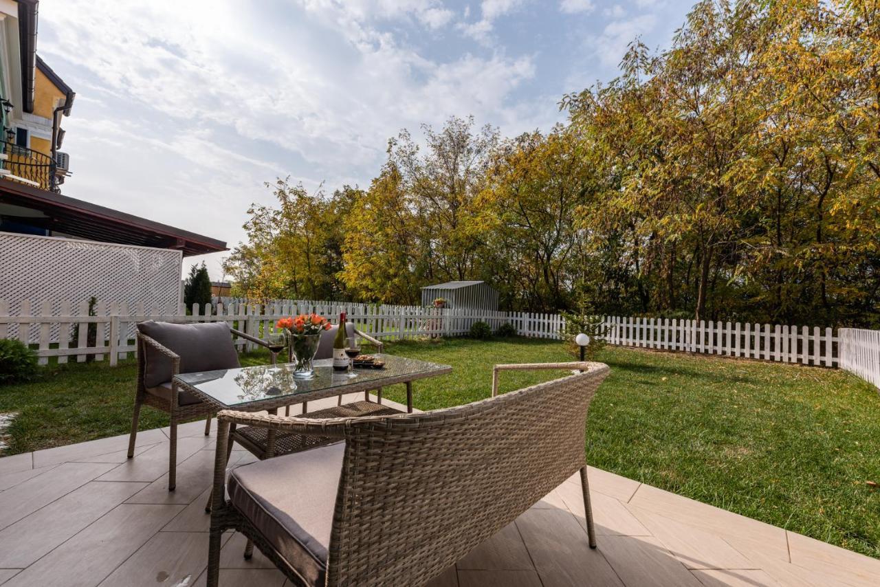 Bucharest Airport Suites & Villas Otopeni Exterior foto