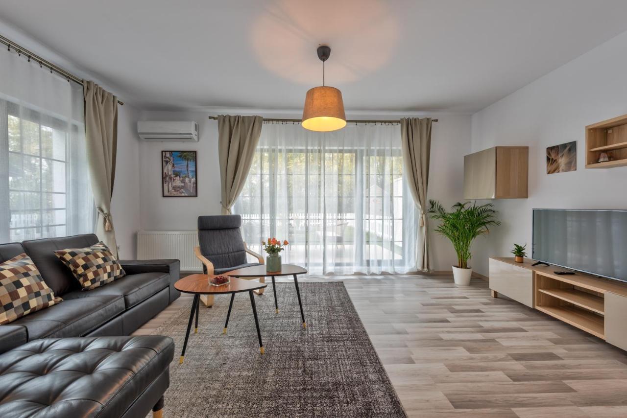 Bucharest Airport Suites & Villas Otopeni Exterior foto